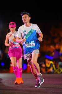 BIB: 5301, 40389
                            <button type="button" onclick="openModal(21535555)" class="btn btn-primary btn-sm float-right btn-popup" data-toggle="modal" data-target=".modal-high-quality">
                        <i class="fas fa-shopping-cart"></i> Add to Cart
                    </button>
                                            <button type="button" onclick="isThisMe(21535555, true)" class="btn btn-success btn-sm float-right btn-popup btn-isme hidden" data-toggle="tooltip" data-placement="bottom" title="นี่คือรูปของคุณใช่ไหม คลิกที่นี่เพื่อเอาเข้าอัลบั้ม">
                        <i class="fas fa-plus"></i> Add to album
                    </button>
                    <button type="button" onclick="isThisMe(21535555, false)" class="btn btn-warning btn-sm float-right btn-popup btn-isnotme hidden">
                        <i class="fas fa-ban"></i> Remove from album
                    </button>